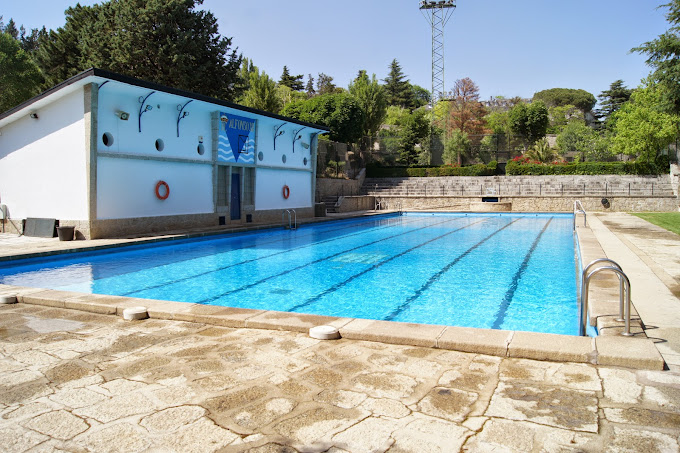 internado alfonso 12 en madrid piscina