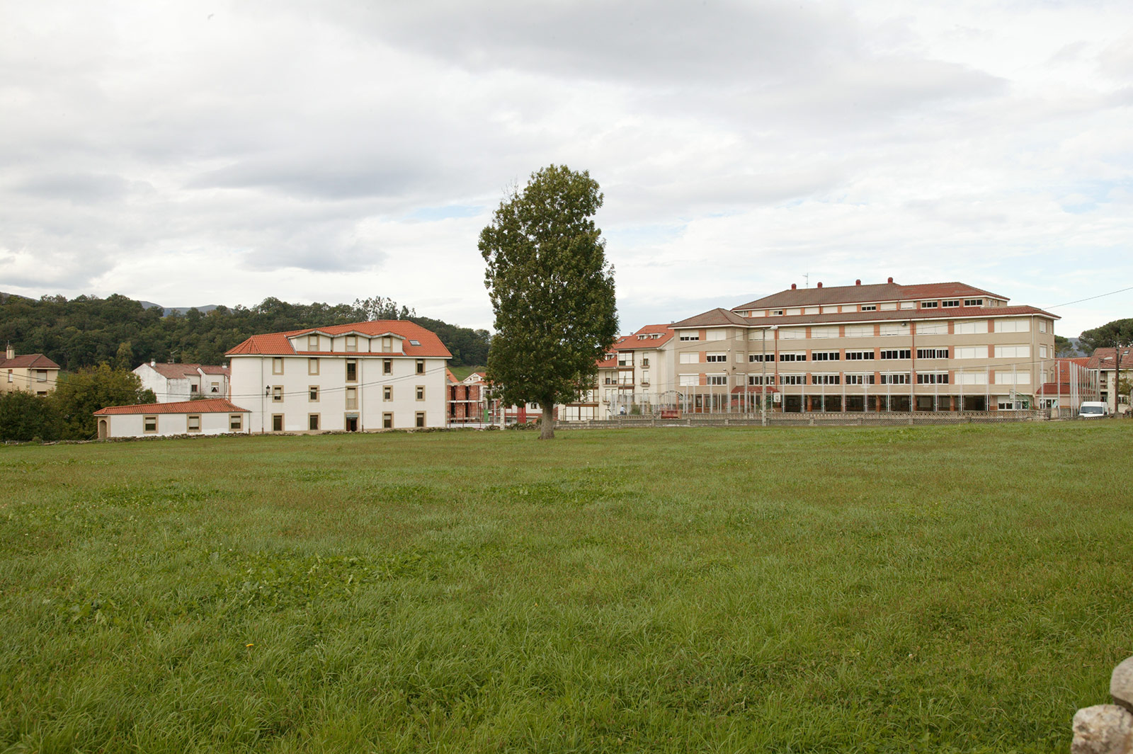 Internado mixto colegio Santísima Virgen de Valvanuz, Selaya, Cantabria