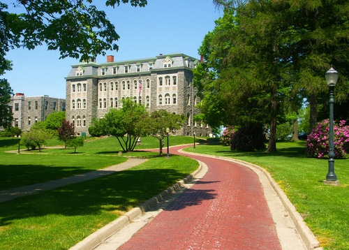 colegi ointernado MERCYHURST SCHOOL, PENNSYLVANIA